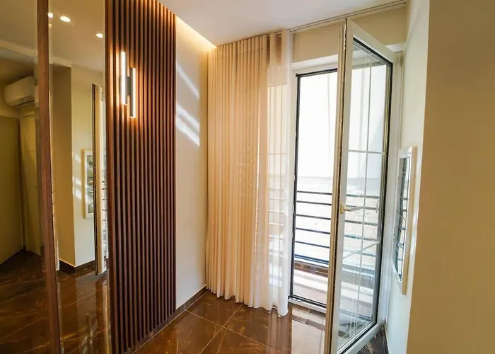 2 Steps From Center 3 1 * Tirana