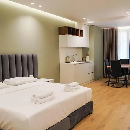 2 Steps From Center 3 1 * تيرانا